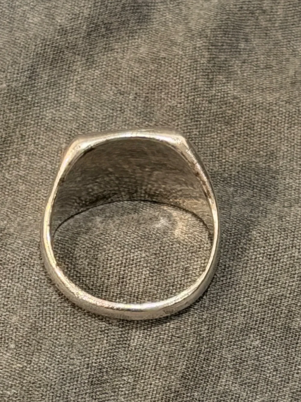 Vintage Native American Navajo Style Sterling Silver/Turquoise Men’s Signet Ring